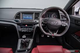 2017 Hyundai Elantra Standard Features