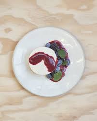 Cheese Cake Speculoos Coulis De Fruits Rouges Pour 4 Personnes Recettes Elle A Table Recette Coulis De Fruits Alimentation Cheesecake