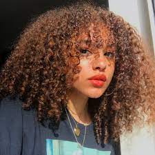 Curly Hairstyles Black Girl Curly Hairstyles Names Curly Hairstyles Evening Curly Hairstyles Tied Up C Cabelo Cabelo Cacheado Com Franja Fotografia Cabelo