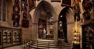 Visiting film locations when on my travels has become one of my new favourite things to do, especially when they are harry potter related. Fun Day Out Idea Harry Potter Filming Locations Tour In Oxford Sprinters Travel