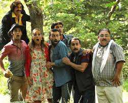 4 ağustos 1982, bergama, i̇zmir), türk tiyatro, dizi ve sinema oyuncusu. Guldur Guldur Ekibinden Kahkaha Tufani Dedemin Fisi Filminin Konusu Ve Oyunculari Onedio Com