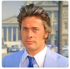 Bir yıldız daha kaydı gitti. Tek...