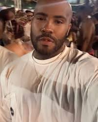 145 grams for a perfect fall vibe! @strawberryshortcake3 looks stunning  with @bellamihair volume weft (custom color)