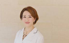 Anti Aging Skincare In Japan Tips From A Leading Japanese Dermatologist Savvy Tokyo Contouring is big on social in the u.k. anti aging skincare in japan tips from
