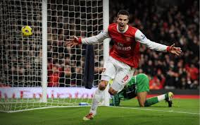 Browse millions of popular arsenal wallpapers and ringtones on zedge and personalize your phone to suit you. Soccer Arsenal Fc Robin Van Persie Wallpaper 2560x1600 54975 Wallpaperup