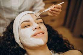 Salah satu bahan yang ampuh dijadikan masker untuk membuat wajah bersinar adalah yoghurt. 5 Bahan Alami Masker Wajah Murah Dan Bikin Kulit Makin Cerah Terawat Okezone Lifestyle