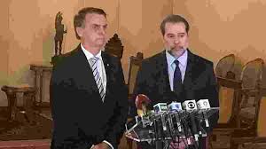 Resultado de imagem para lula defende a previdÃªncia de bolsonaro