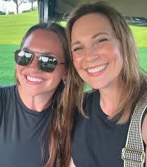 Elizabeth Ries's Instagram, Twitter & Facebook