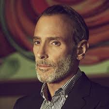 Tom Hines's Instagram, Twitter & Facebook