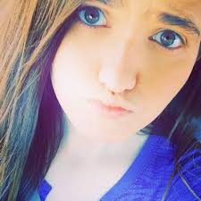 Robin Wehmeyer (@RobinLouise29)