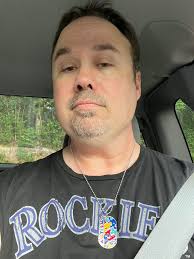 Hi it is nice to be in this group. I have high functioning autism. How is  everyone?