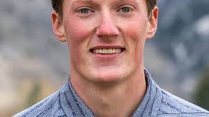 Hess starts strong, wins CV Amateur