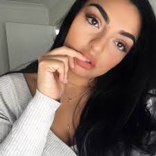 Luisa Romano's Instagram, Twitter & Facebook