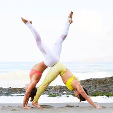 Instagram Photo By Alo Yoga Apr 18 2016 At 6 28pm Utc Two People Yoga Poses Partner Yoga Poses Gymnastics Poses