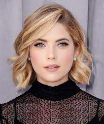 Nice Some Of The Best Celebrity Makeup Red Carpet Looks Haircuts For Wavy Hair Vacation Hairstyles Hair Styles