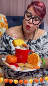 Happy Birthday lic .Wanda Alejandro que pases un feliz comienzo de este  nuevo año lleno de alegría y amor .Los 60 de nuestra amiga se celebran por  que ahora es que empieza