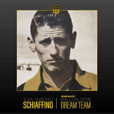 𝑼𝒏 𝑪𝒂𝒓𝒃𝒐𝒏𝒆𝒓𝒐 𝒆𝒏𝒕𝒓𝒆 𝒍𝒐𝒔 𝒎𝒆𝒋𝒐𝒓𝒆𝒔 𝒋𝒖𝒈𝒂𝒅𝒐𝒓𝒆𝒔  𝒅𝒆 𝒍𝒂 𝒉𝒊𝒔𝒕𝒐𝒓𝒊𝒂. Juan Alberto Schiaffino, nominado por France  Football como candidato a integrar el Ballon d'Or Dream Team 👉🏻 Link en  nuestras historias.