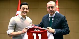 Cumhurbaşkanı erdoğan, medipol başakşehir'in uefa şampiyonlar ligi 3. Mesut Ozil Erdogan Klub Istanbul Basaksehir Buhlt Um Ex Nationalspieler Kolnische Rundschau