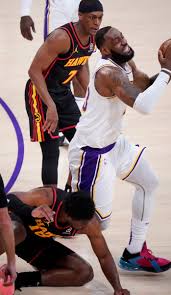 Has two sons (lebron james jr. Ouch Lakers Lose Lebron James To High Ankle Sprain Fall To Hawks Sports Illustrated La Lakers News Analysis And More