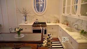 Wholesale kitchen cabinets & ready to assemble (rta) at nuform cabinetry we bring you a beautiful and classy range of ready to assemble kitchen kitchen cabinet islands are popular because they provide ample storage space and an additional work area. Small Space Design