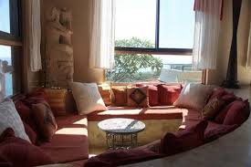 Sunken living room image ideas gallery. Cozy Living Room Designs With Fireplaces Defined By Sunken And Raised Floor Areas