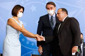 President jair bolsonaro awarded his wife, michelle bolsonaro, the oswaldo cruz medal of merit in the gold category. Exclusive Health Minister To Testify Today In Manaus Probe