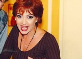 Είναι απόφοιτη της δραματικής σχολής του εθνικού θεάτρου. Elenh Rantoy Kanane Apisteyto Bullying Sthn Korh Moy Sto Sxoleio Gi Ayto Anagkasthka Na Fanpage