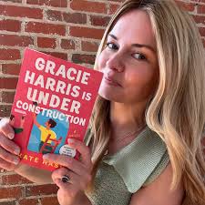 It's time for GRACIE'S first Goodreads Giveaway! 🎉 Dutton is giving away  TWENTY galley copies of my debut novel, GRACIE HARRIS IS UNDER  CONSTRUCTION. To enter, visit the link in my bio.