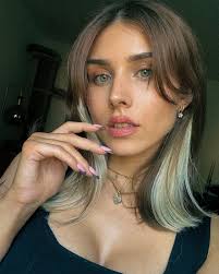 Z O E (@zoematthea) • Instagram photos and videos