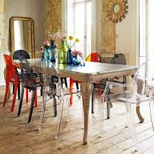 Retrouvez La Chaise Transparente Un Beau Bijou Pour Votre Interieur Archzine Fr Salle A Manger Moderne Table A Manger Originale Idee Salle A Manger