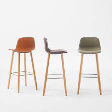 Studio barhocker der vintage hocker mit dem richtigen dreh zum. Moderner Barstuhl Varya Tapiz Inclass Mit Fussstutze Drehbar Polster