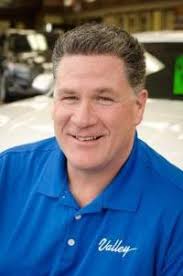 In Basket: Automotive service changes, real estate moves