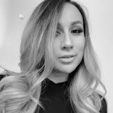 Kari Orozco's Instagram, Twitter & Facebook