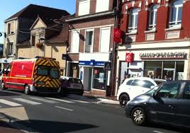 Braquage Rate Ce Mardi Matin A La Caisse D Epargne De Flixecourt Le Journal D Abbeville