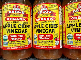 Laura reveals that evidence about what apple cider vinegar does to the body is mostly anecdotal rather than scientific but it is thought that possible health. There S A Cure For Toe Fungus In Your Pantry Apple Cider Vinegar The Seattle Times