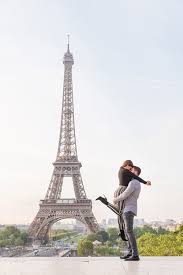 Eiffel Tower Photo Session - The Parisian Photographers