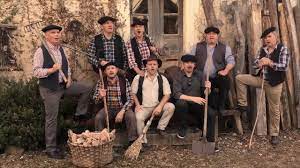 Ne touchez pas nos traditions, olaizola et les compagnons. Ne Touchez Pas Nos Traditions Olaizola Et Les Compagnons Youtube