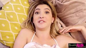 Bratty Sis - Being Extra Nice to Her Step Brother S7 E9: Big Cock Porn  feat. Jane Wilde