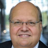 Chris Tiemann's Instagram, Twitter & Facebook