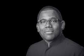 Sarah Dowless's Instagram, Twitter & Facebook