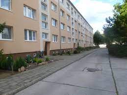 Zentrumsnah gelegenschöne wohnung in schlagenthin zu vermieten. 3 Zimmer Wohnung Zu Vermieten Baumschulenweg 71 39307 Genthin Jerichower Land Kreis Mapio Net
