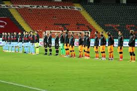 Galatasaray, 57 puanda, başakşehir ve beşiktaş'ın iki puan gerisinde 3. Fdqczfqg2rx Cm