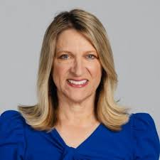 Elissa Blake Free (@ElissaBFree)