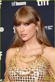 Swifties Think Taylor Swift's '1989 (Taylor's Version)' Is Clear for  Release After 'Shake It Off' Lawsuit was Dropped: Photo 4870835