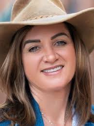 Shannon Keener's Instagram, Twitter & Facebook