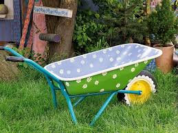 Kreativ Idee Schubkarre Bemalen Schubkarre Schubkarre Garten Gartenabfall