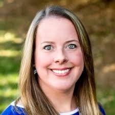 Ashley Melton (@MeltonsMagic)