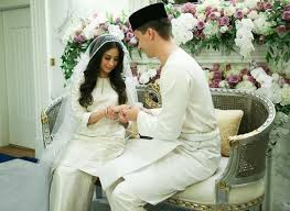 Busana nikah malaysia biru langit. European Royals Weddings August 14 2017 Tunku Tun Aminah Maimunah