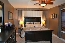 Hiding An Off Center Window Behind Bed Remodel Bedroom Home Window Behind Bed