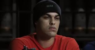 The dialogue here is hilarious ^^ Josh asking everyone how they're doing ^^  Josh: "Nick you're good?? Nick: "What??" J: "You're good?" N: "Yeah." J:  *snide laugh* "What the f*ck kind of